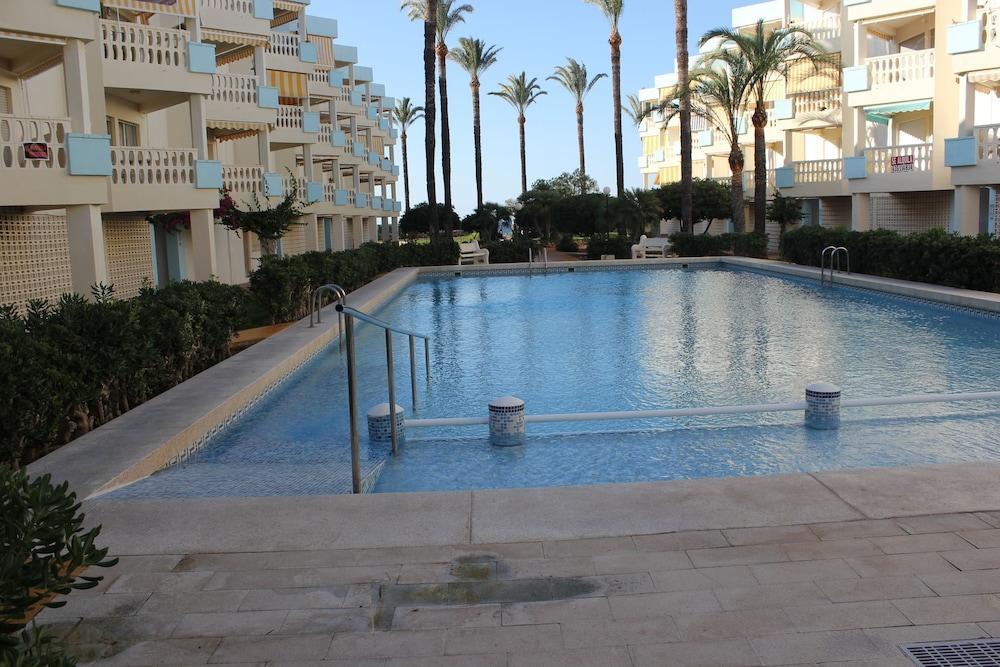 Hotel 172 Holiday Beach 3*